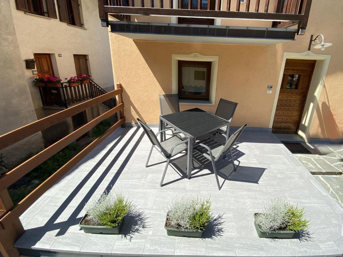 Apartamento Grenier Du Coeur Aosta Exterior foto